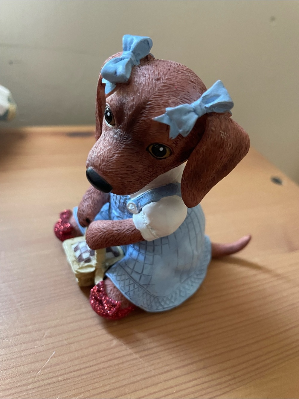 Hamilton Colection dachshund Wizard of Oz figurine.